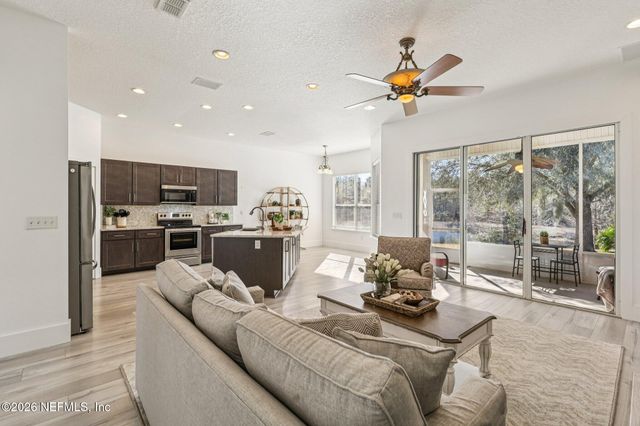 2607 CREEKFRONT Drive, Green Cove Springs, FL 32043