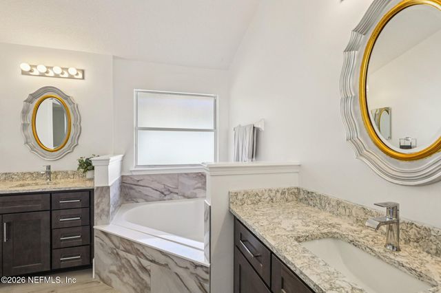 2607 CREEKFRONT Drive, Green Cove Springs, FL 32043