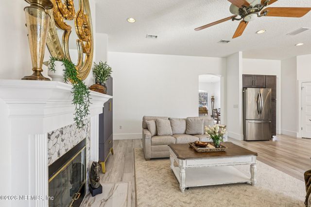 2607 CREEKFRONT Drive, Green Cove Springs, FL 32043