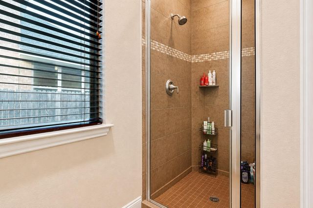 100 Orvieto CV, Liberty Hill, TX 78642