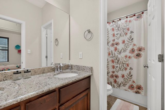 100 Orvieto CV, Liberty Hill, TX 78642