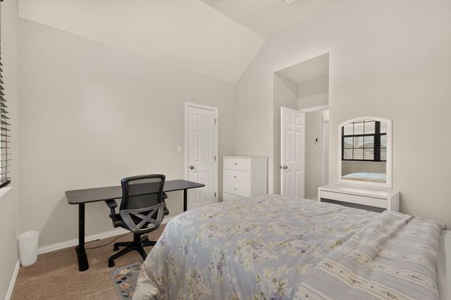 100 Orvieto CV, Liberty Hill, TX 78642