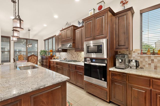 100 Orvieto CV, Liberty Hill, TX 78642