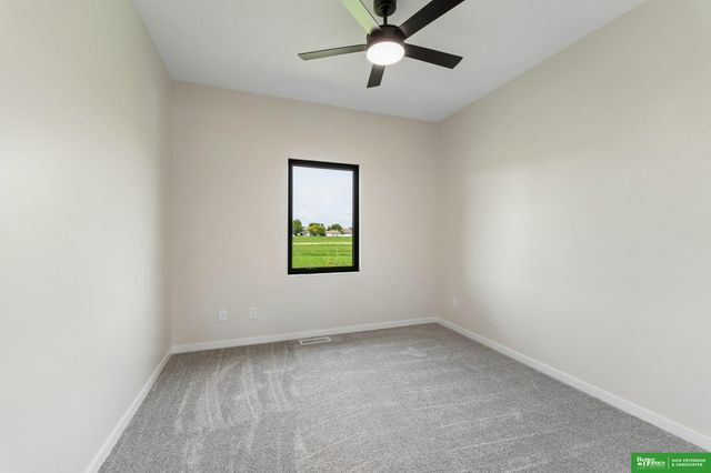 2830 Peterson Avenue, Fremont, NE 68025