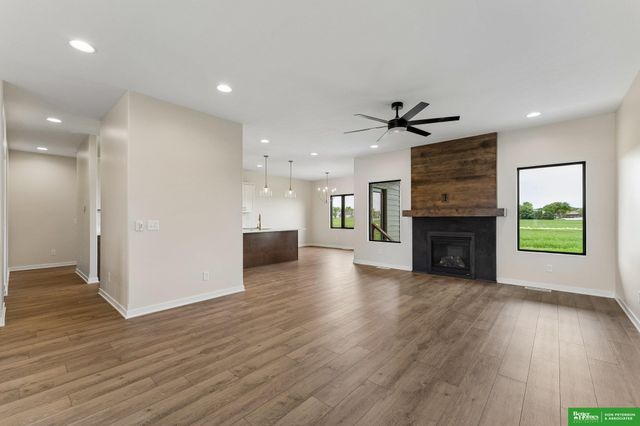 2830 Peterson Avenue, Fremont, NE 68025