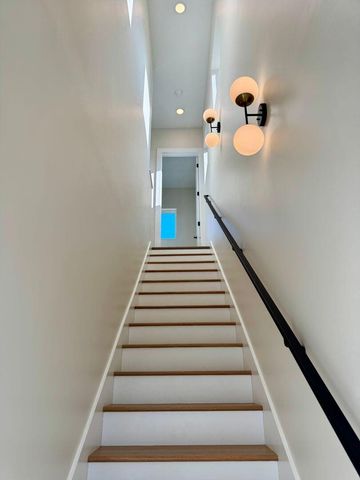 1800 S Holtzclaw Avenue 1865 Zeta Way, Chattanooga, TN 37404