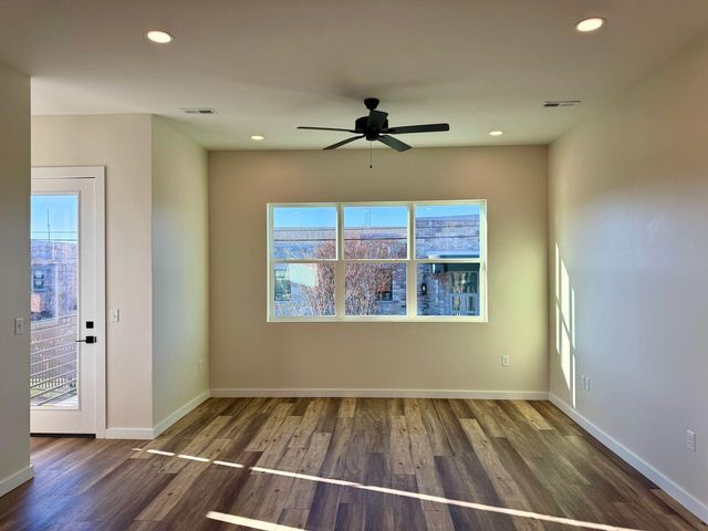 1800 S Holtzclaw Avenue 1865 Zeta Way, Chattanooga, TN 37404