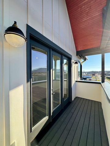 1800 S Holtzclaw Avenue 1865 Zeta Way, Chattanooga, TN 37404