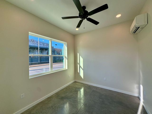 1800 S Holtzclaw Avenue 1865 Zeta Way, Chattanooga, TN 37404