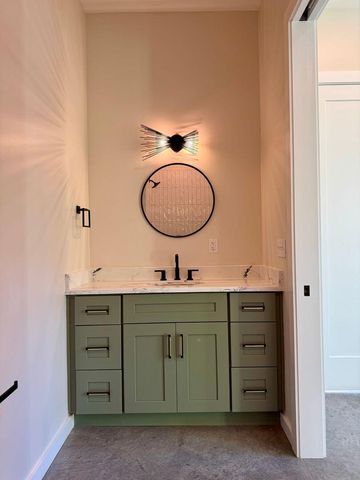 1800 S Holtzclaw Avenue 1865 Zeta Way, Chattanooga, TN 37404