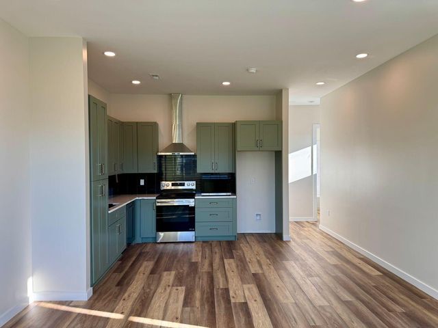 1800 S Holtzclaw Avenue 1865 Zeta Way, Chattanooga, TN 37404