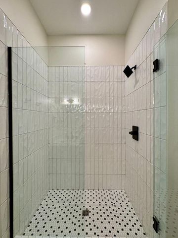 1800 S Holtzclaw Avenue 1865 Zeta Way, Chattanooga, TN 37404