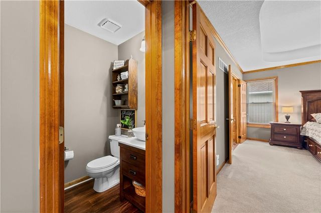 2389 NW Summerfield Drive, Lee's Summit, MO 64081