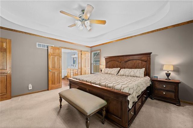2389 NW Summerfield Drive, Lee's Summit, MO 64081