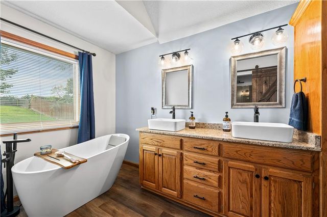 2389 NW Summerfield Drive, Lee's Summit, MO 64081