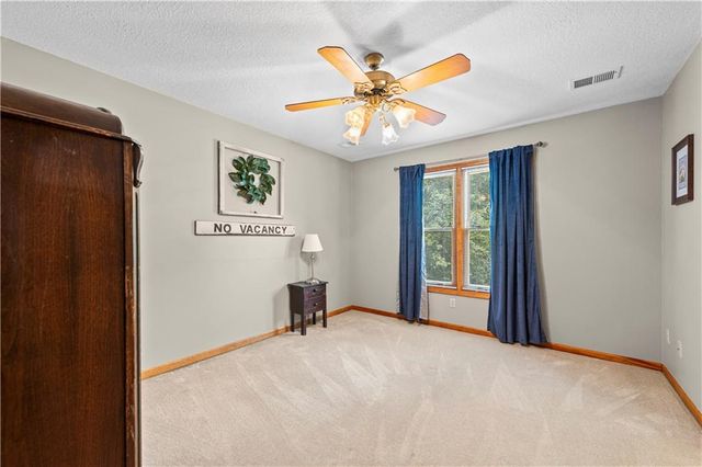 2389 NW Summerfield Drive, Lee's Summit, MO 64081