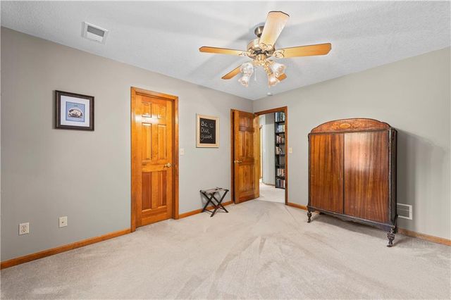 2389 NW Summerfield Drive, Lee's Summit, MO 64081