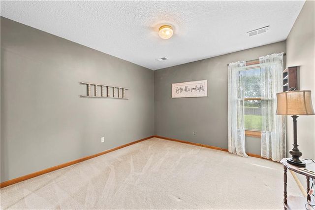 2389 NW Summerfield Drive, Lee's Summit, MO 64081