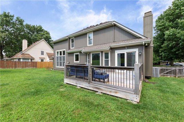 2389 NW Summerfield Drive, Lee's Summit, MO 64081