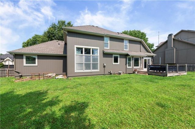 2389 NW Summerfield Drive, Lee's Summit, MO 64081