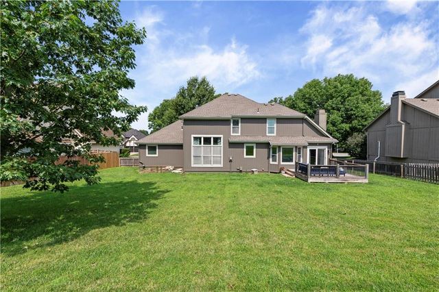 2389 NW Summerfield Drive, Lee's Summit, MO 64081