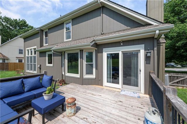 2389 NW Summerfield Drive, Lee's Summit, MO 64081