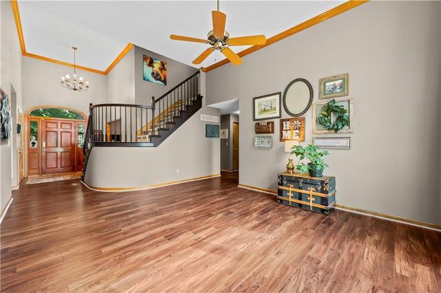 2389 NW Summerfield Drive, Lee's Summit, MO 64081