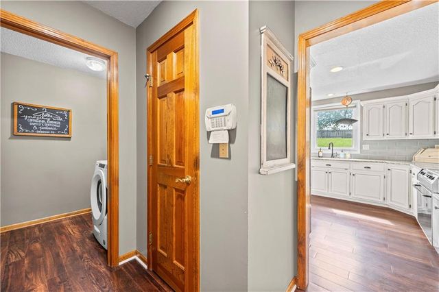 2389 NW Summerfield Drive, Lee's Summit, MO 64081