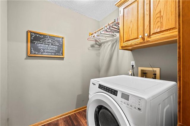 2389 NW Summerfield Drive, Lee's Summit, MO 64081