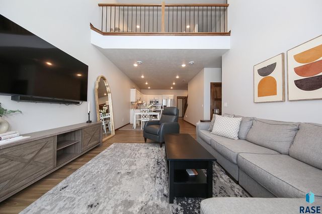 8137 E Tencate Pl Place, Sioux Falls, SD 57110