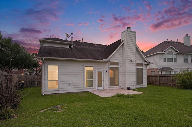 2710 Sienna Springs Drive, Pearland, TX 77584