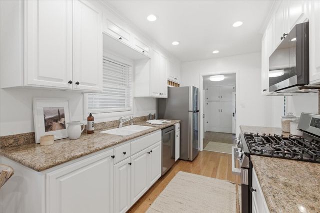 730 Berry Avenue, Los Altos, CA 94024