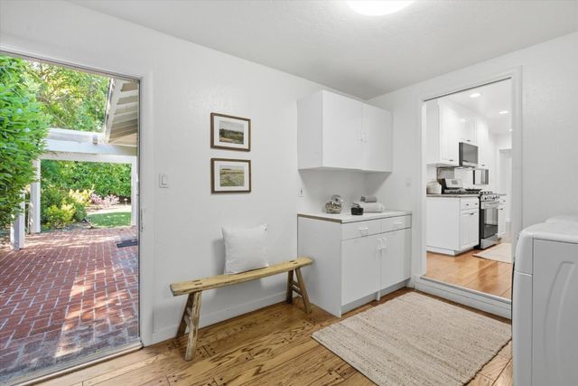 730 Berry Avenue, Los Altos, CA 94024