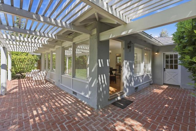 730 Berry Avenue, Los Altos, CA 94024