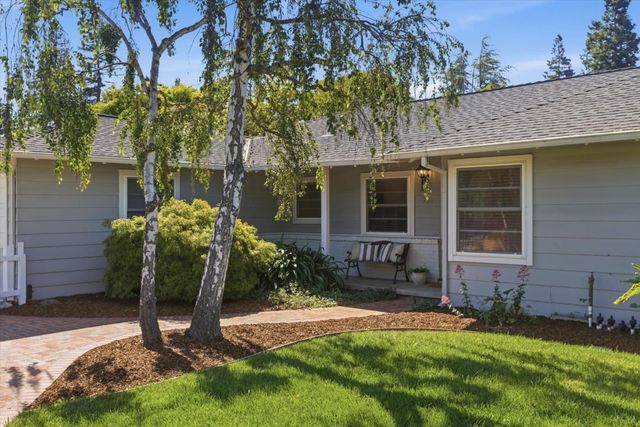 730 Berry Avenue, Los Altos, CA 94024