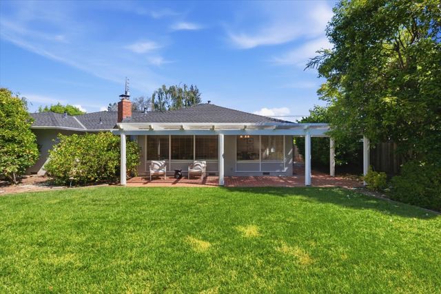 730 Berry Avenue, Los Altos, CA 94024