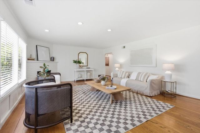 730 Berry Avenue, Los Altos, CA 94024