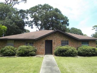 9102 Burger Lane, Houston, TX 77040