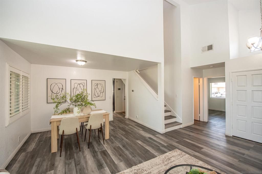 Image 5 of property listing at 6855 Osterling Ct, San Diego, CA 92114