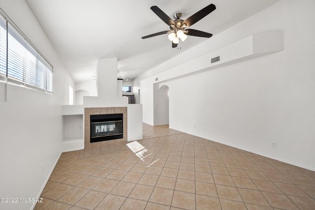 8080 N Tackroom Lane, Tucson, AZ 85741