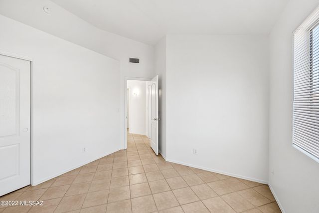 8080 N Tackroom Lane, Tucson, AZ 85741