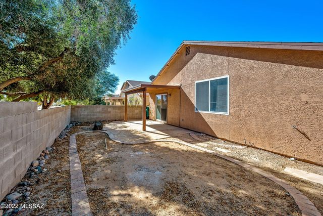 8080 N Tackroom Lane, Tucson, AZ 85741