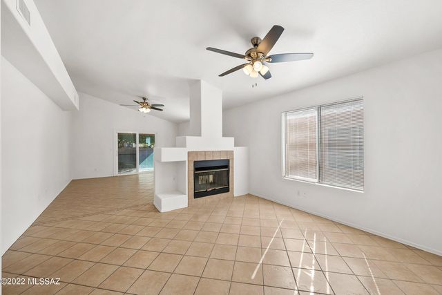 8080 N Tackroom Lane, Tucson, AZ 85741