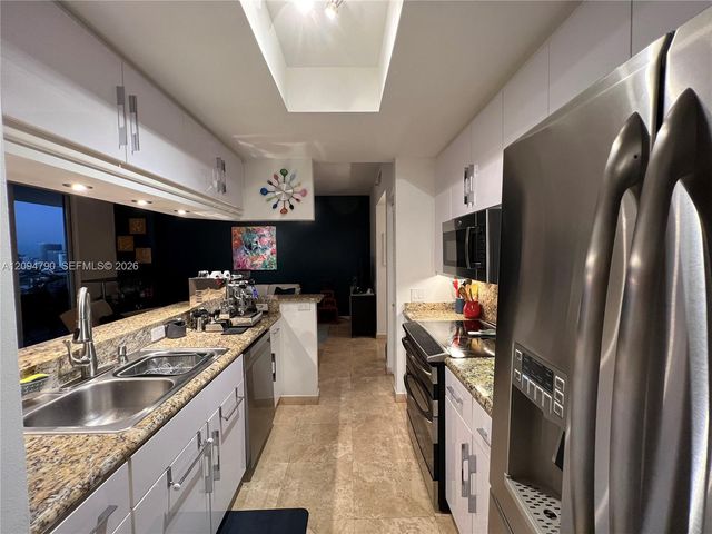 808 Brickell Key Drive 2903, Miami, FL 33131