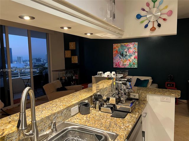 808 Brickell Key Drive 2903, Miami, FL 33131