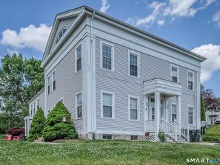 4 Harbor View Lane 4, Norwich, CT 06360