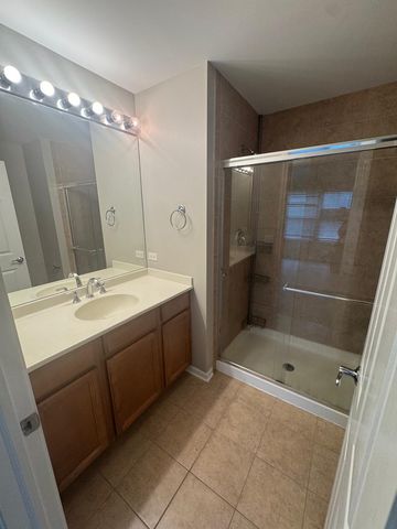 707 N Telluride Court, Vernon Hills, IL 60061
