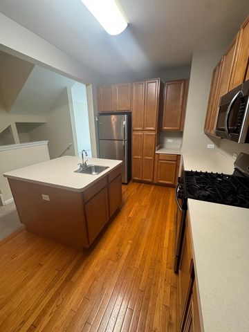 707 N Telluride Court, Vernon Hills, IL 60061