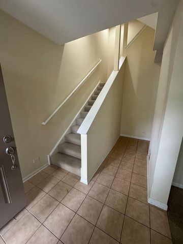707 N Telluride Court, Vernon Hills, IL 60061