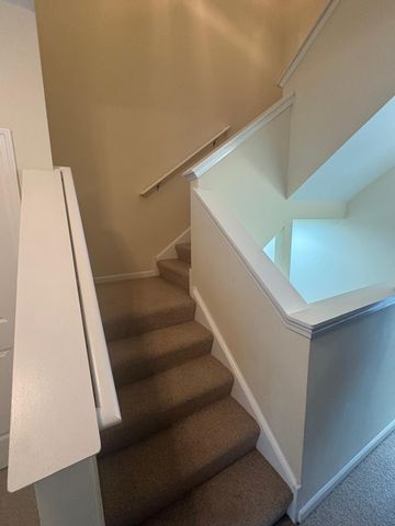 707 N Telluride Court, Vernon Hills, IL 60061